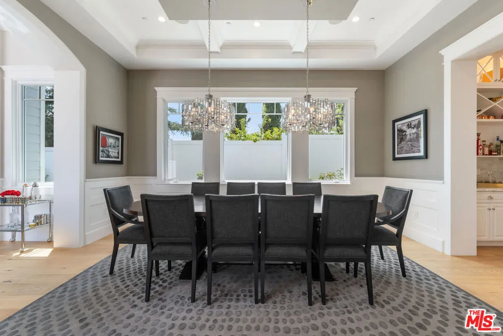 4439 Petit Avenue, Encino, California 91436 home-pic-8